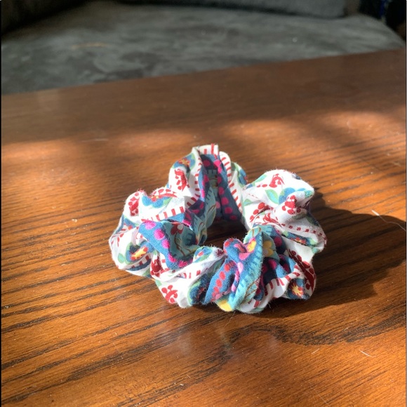 Scrunchie! - Picture 2 of 2